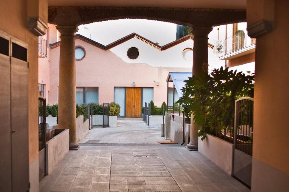 Easy Milano - Rooms and Apartments Navigli 1