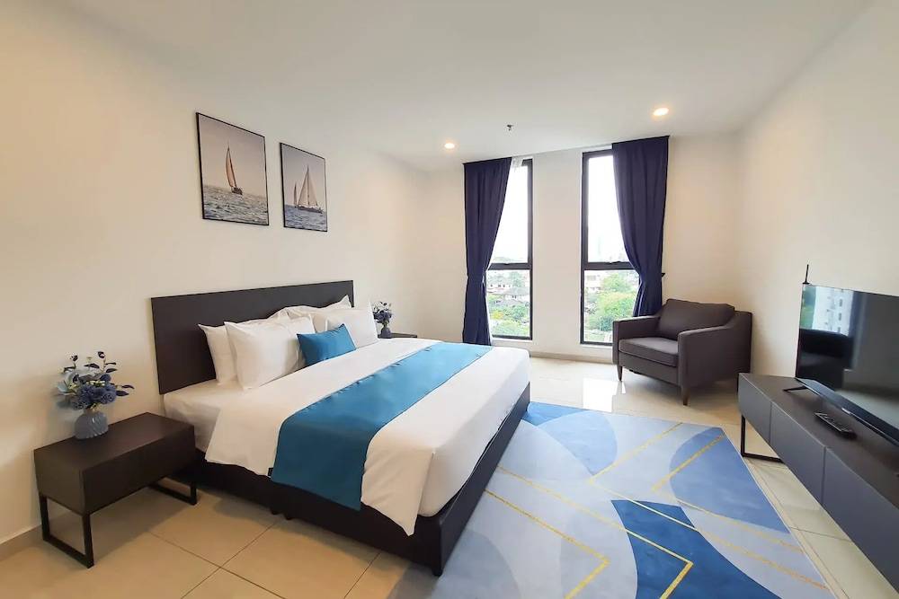 GYDEN STAYCATION #Straits Suites & Residences 2