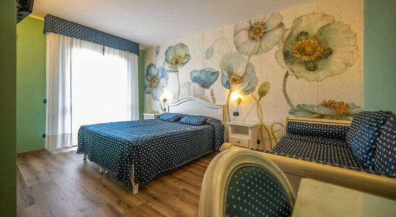 Hotel Confine 1