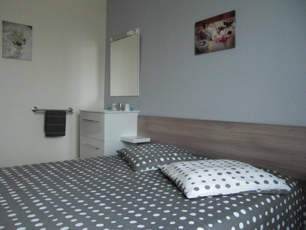 Hotel Le Colbert epernay 1