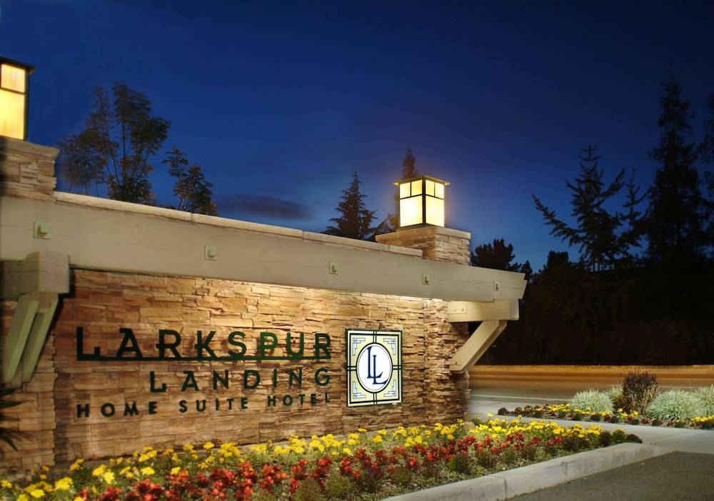 Larkspur Landing Extended Stay Suites Campbell 1