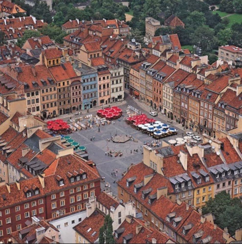 AAA STAY Castle Square Old Town 1