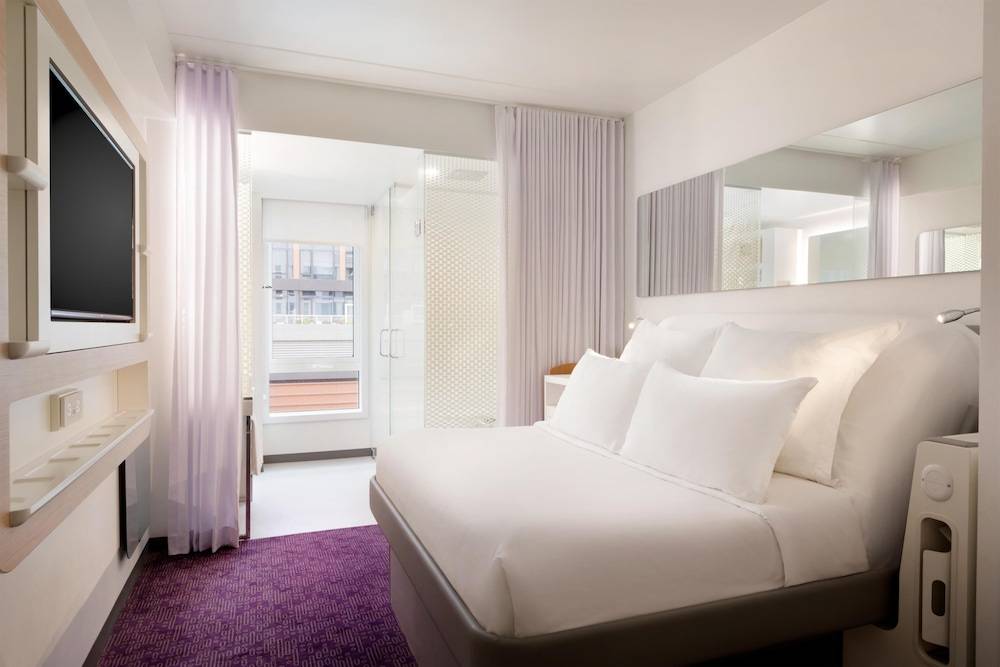 YOTEL Boston 2