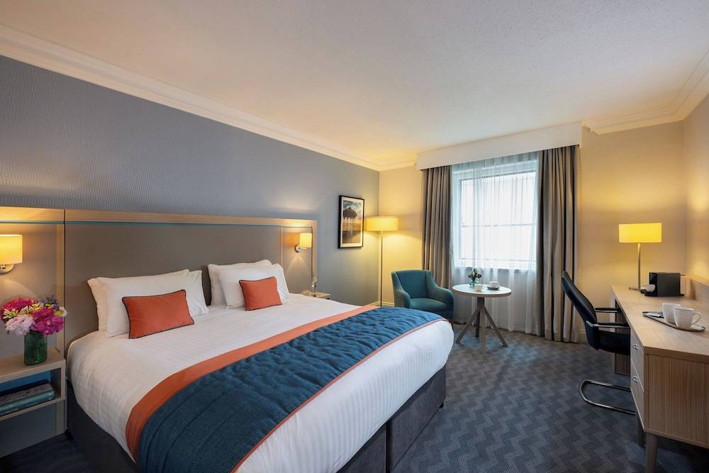 Leonardo Royal Hotel Brighton Waterfront 1