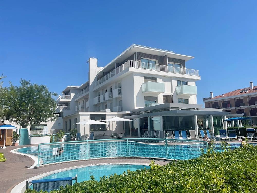 Junior Family Hotel 1