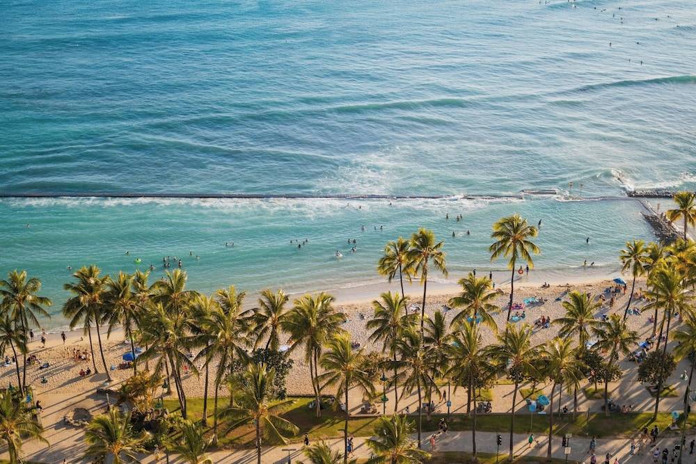 Waikiki Beach Marriott Resort & Spa 1