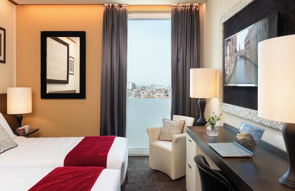 Leonardo Royal Hotel Venice Mestre 1