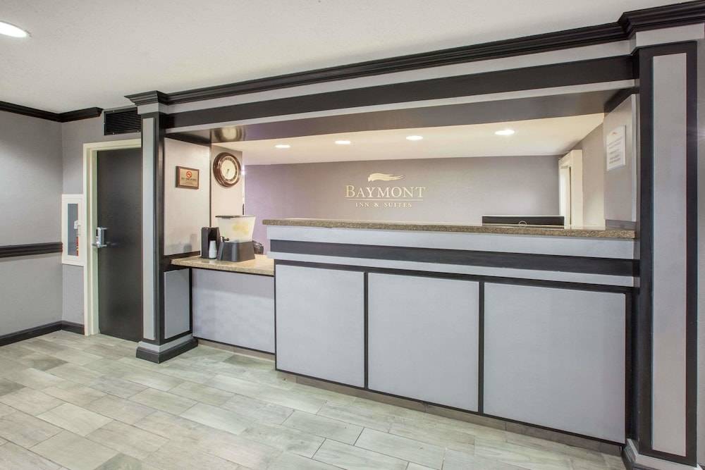 Americas Best Value Inn Canton 2