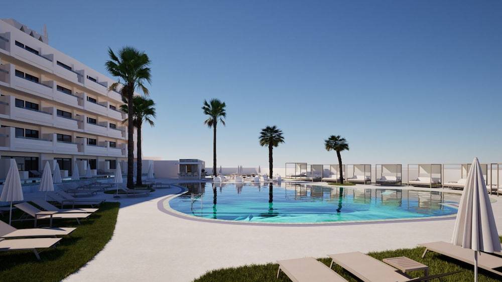 Aparthotel Playa del Sol - Adults Only 1