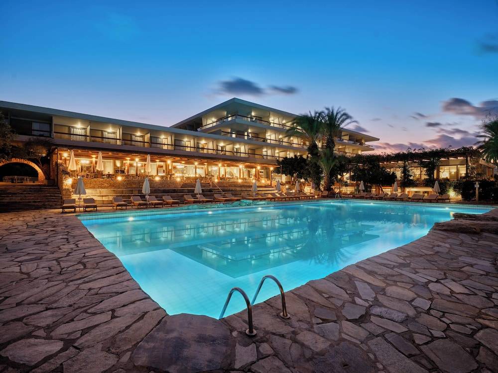 Sitia Beach City Resort & Spa 1