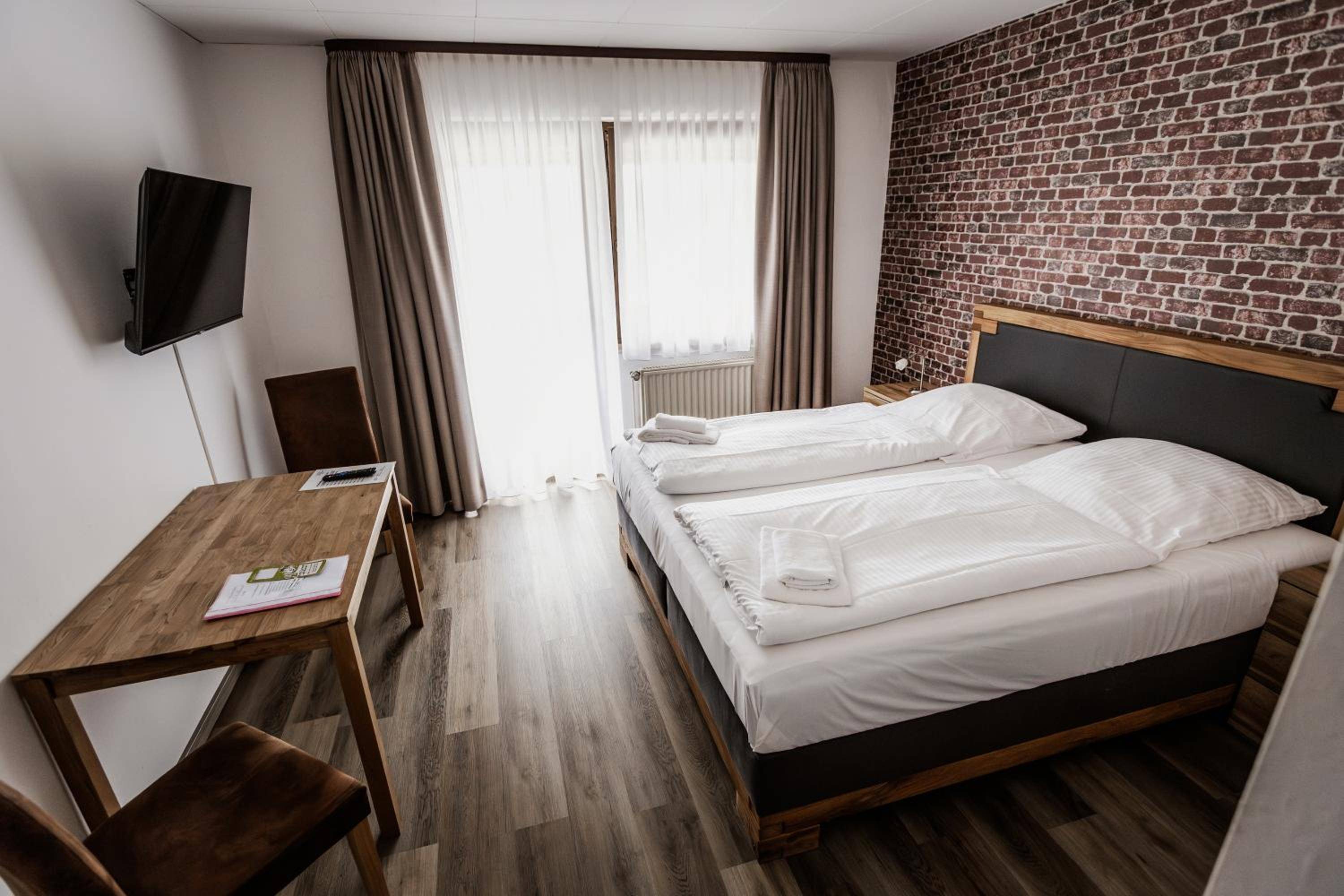 Hotel-Restaurant Zum Schwalbennest 1