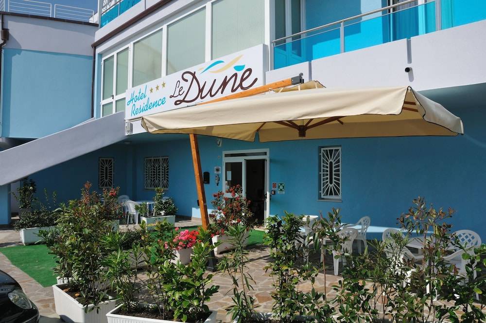 Hotel-Residence- Le Dune Breakfast & private beach included 1