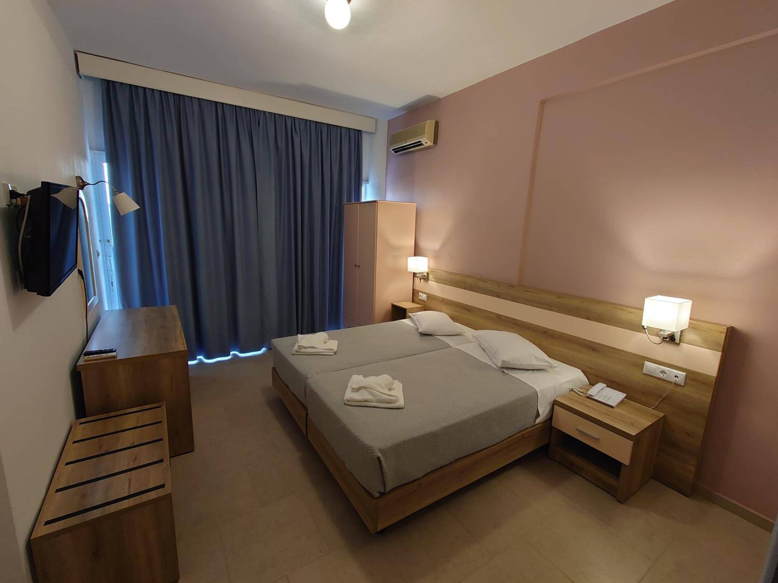 Ifigenia Hotel 1