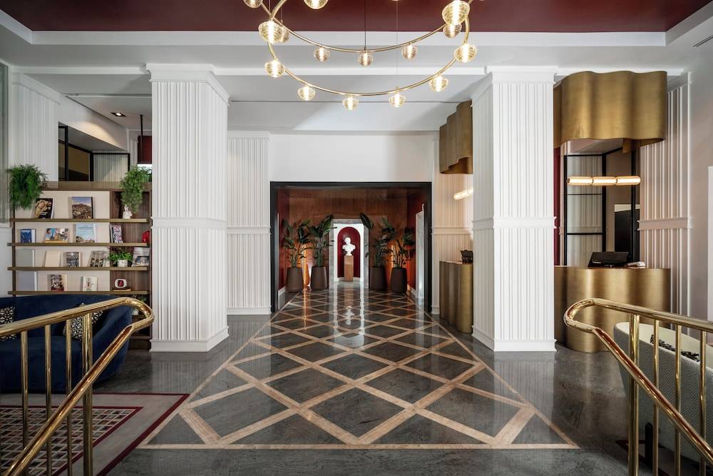 Grand Hotel Oriente 2