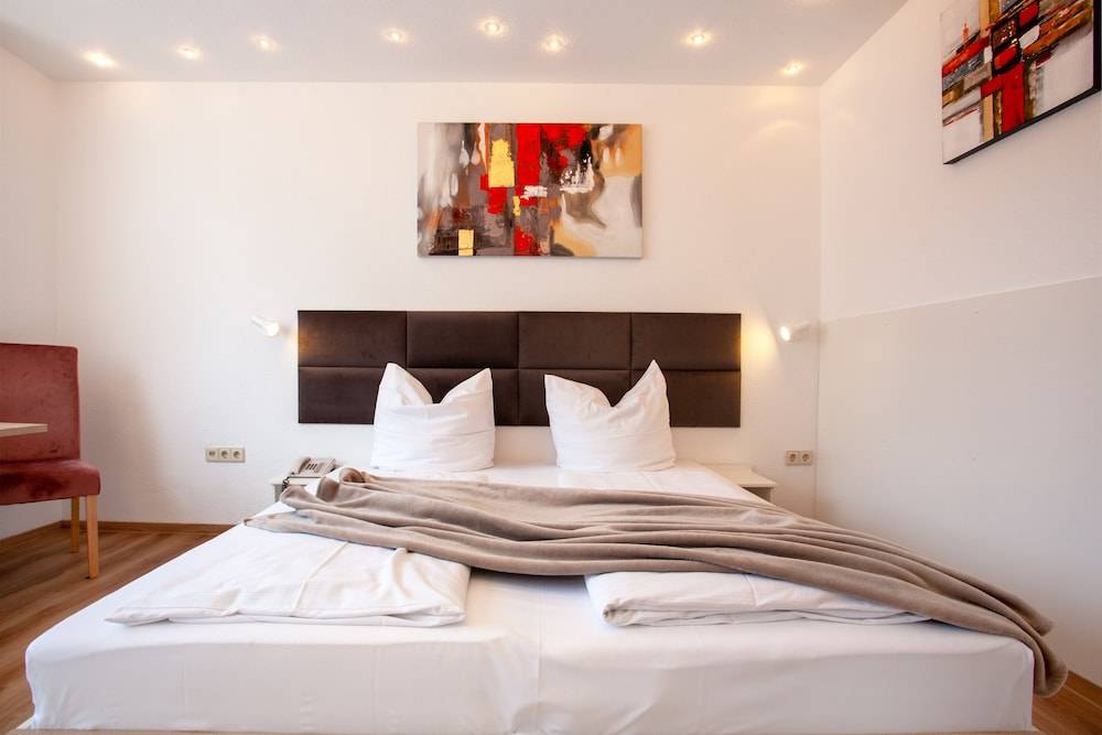 Relax Hotel & SPA Stuttgart 1