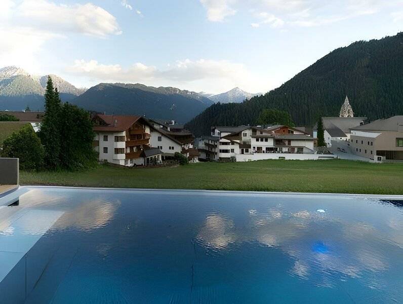 Wellnesshotel Cervosa 2