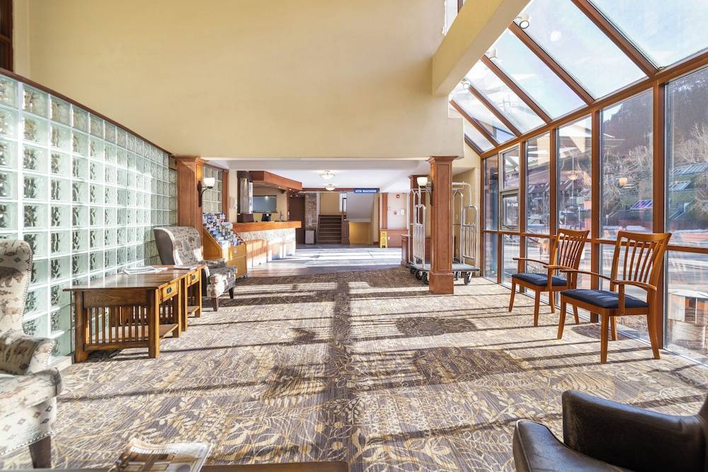 Irwin's Mountain Inn 2