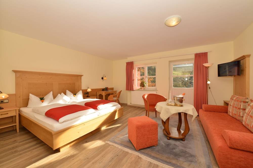 Hotel Adler Garni 1