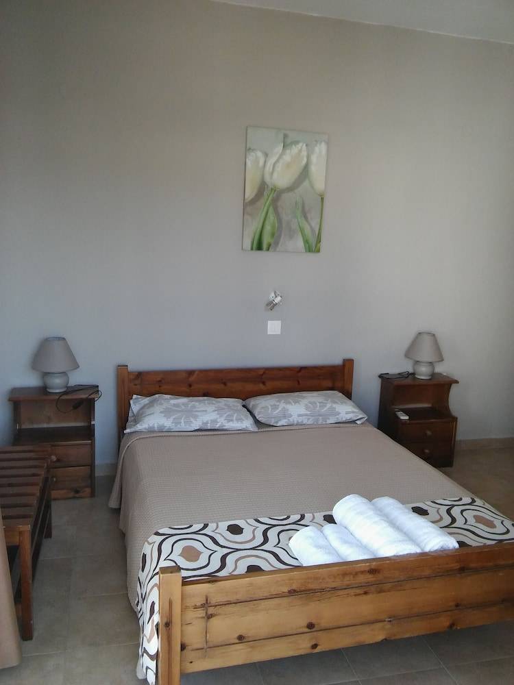 Maria Studios and Apartments 2