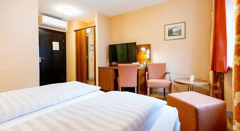 Hotel Alter Kranen 1