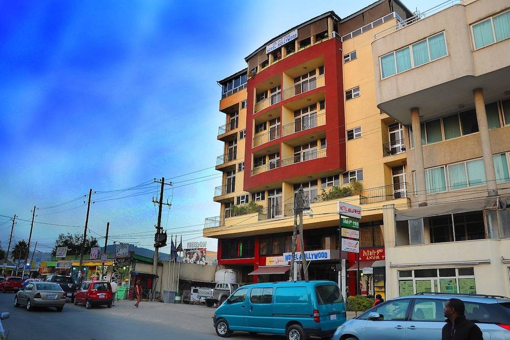 Holly Wood Hotel 1