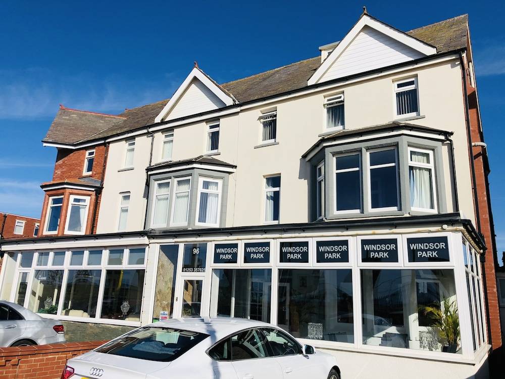 Windsor Park Hotel 1