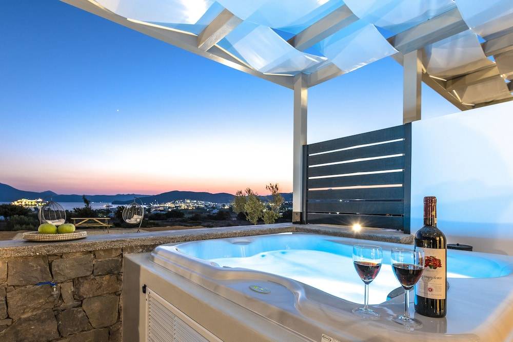 Aelia Suites 1