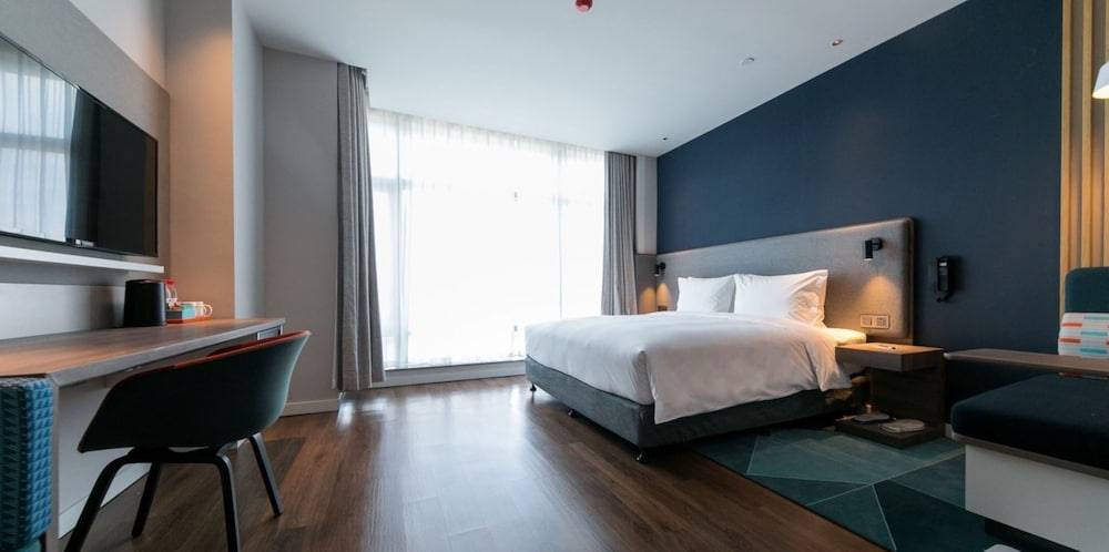 Holiday Inn Express Urumqi Station by IHG 1