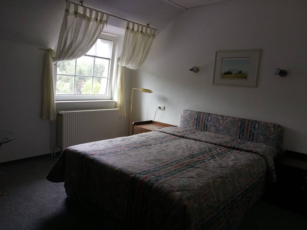Hotel Leppiner Hof - B&B FRÜHSTÜCKSPENSION 2