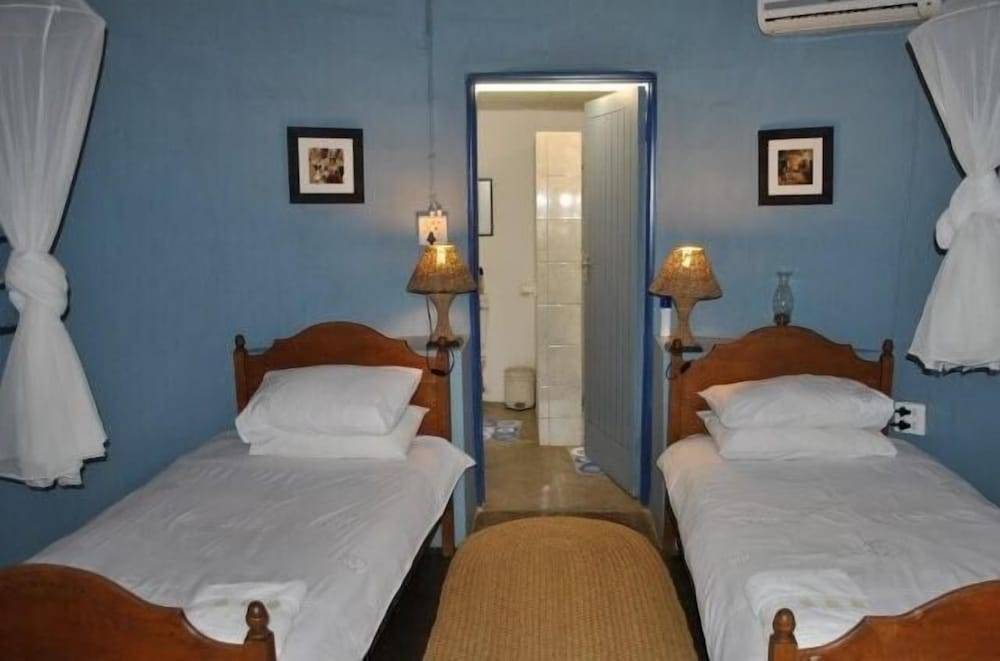 Blue Cottages 2