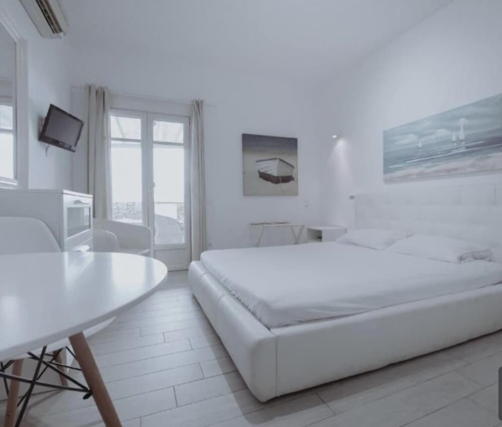 Maroulinas View Studios & Apartments 2