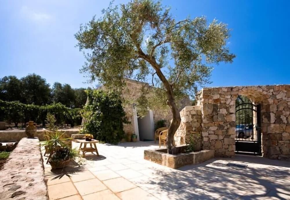 Tenuta De Marco 1