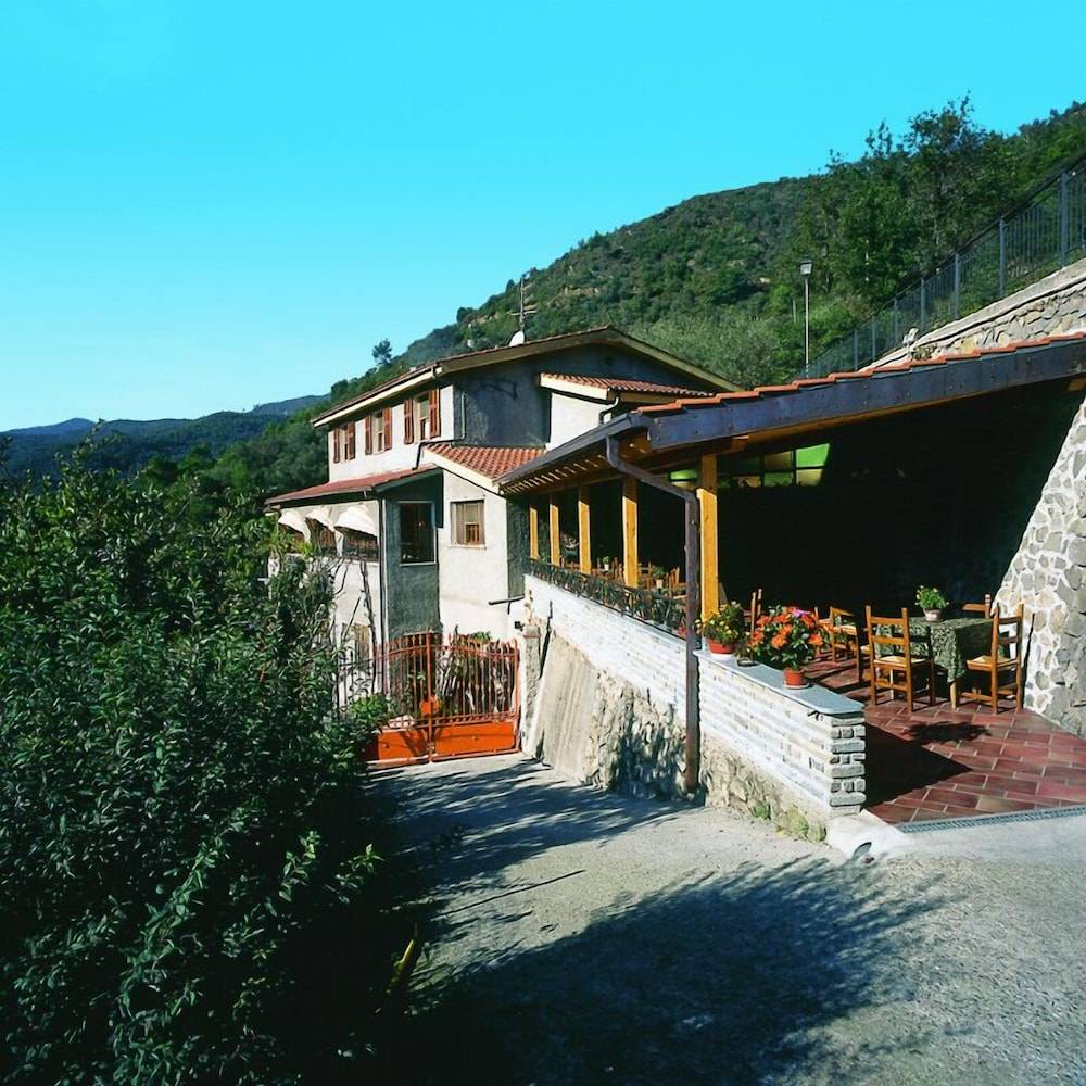 La Favorita Apricale B&B & Ristorante 1