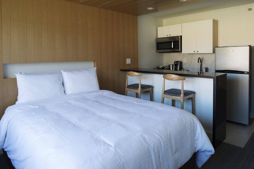 WEST WING HOTEL, AN ASCEND HOTEL COLLECTION MEMBER 2
