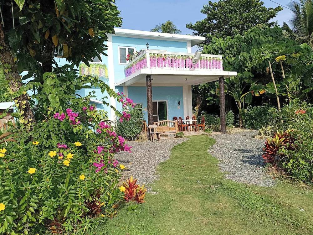 Whitesands Beach Resort 1