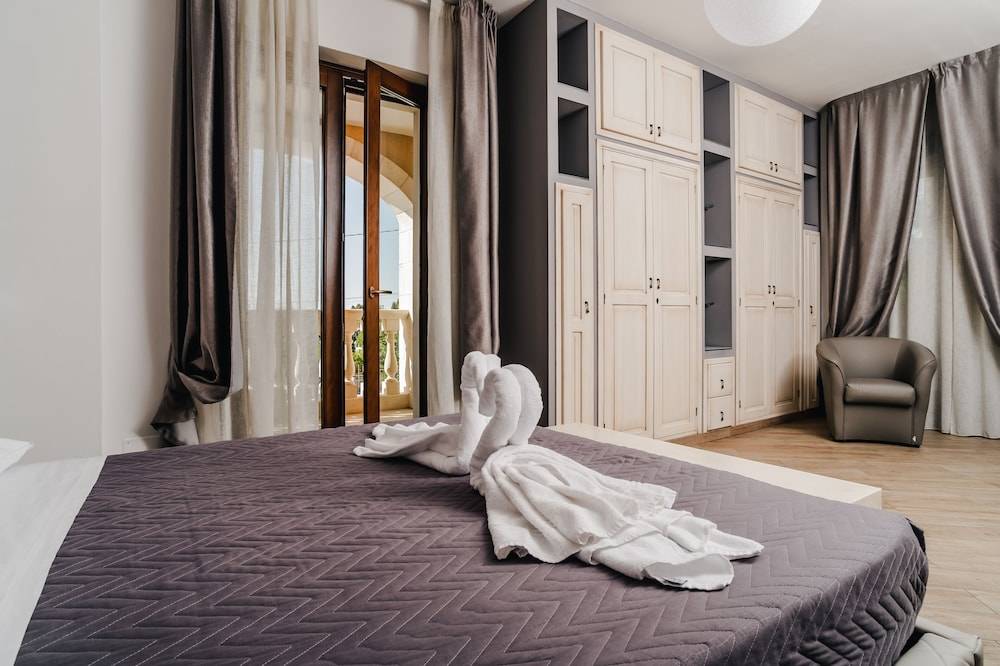 Holiday Gli Archi 2