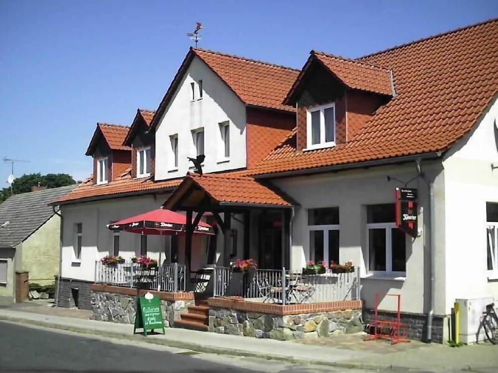Gasthaus & Pension Zum Schwarzen Adler 1