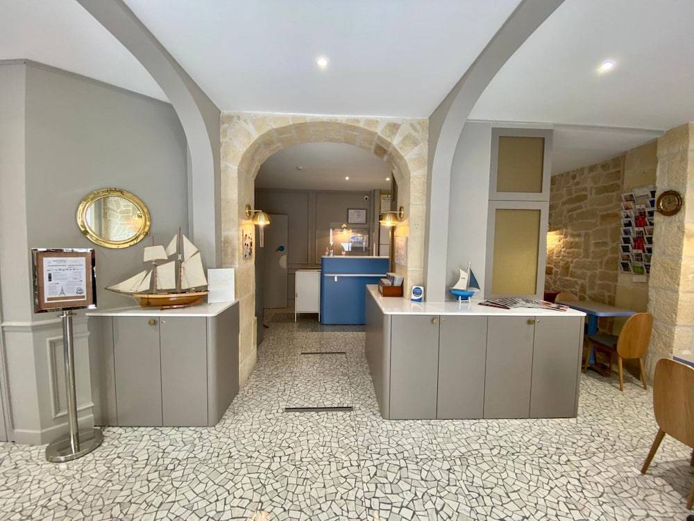 Hôtel L'Amiral 2