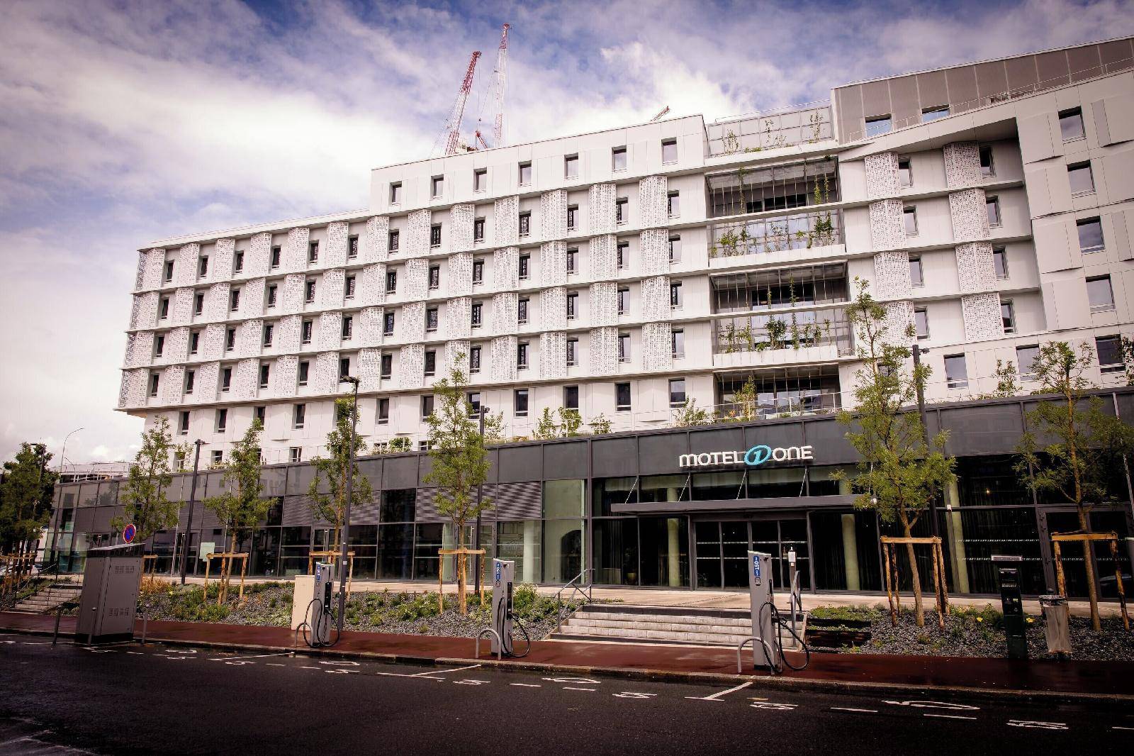 Motel One Paris - Porte de Versailles 1