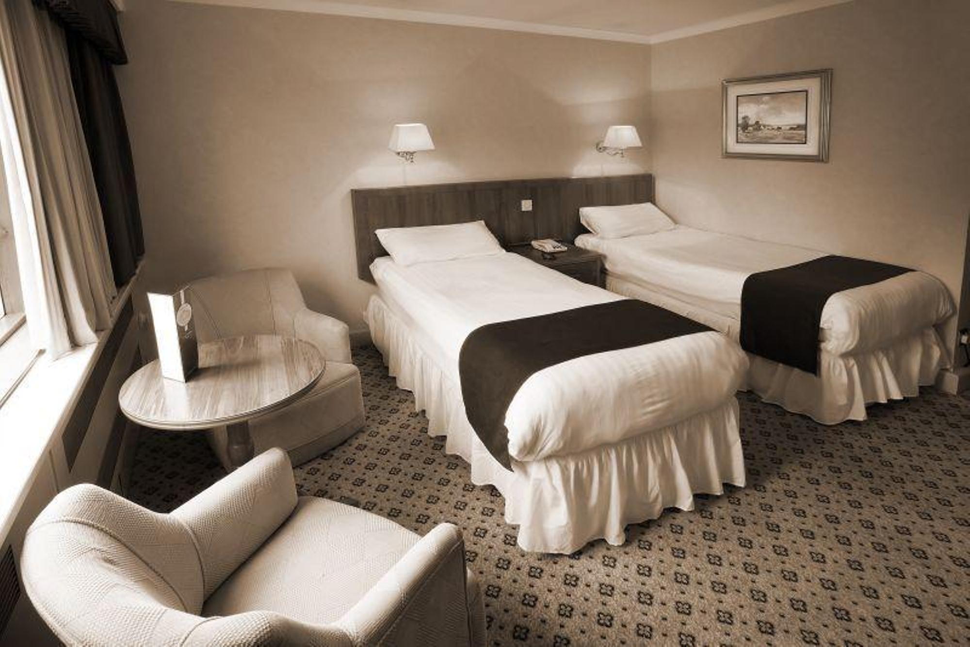 Daresbury Park Hotel 1