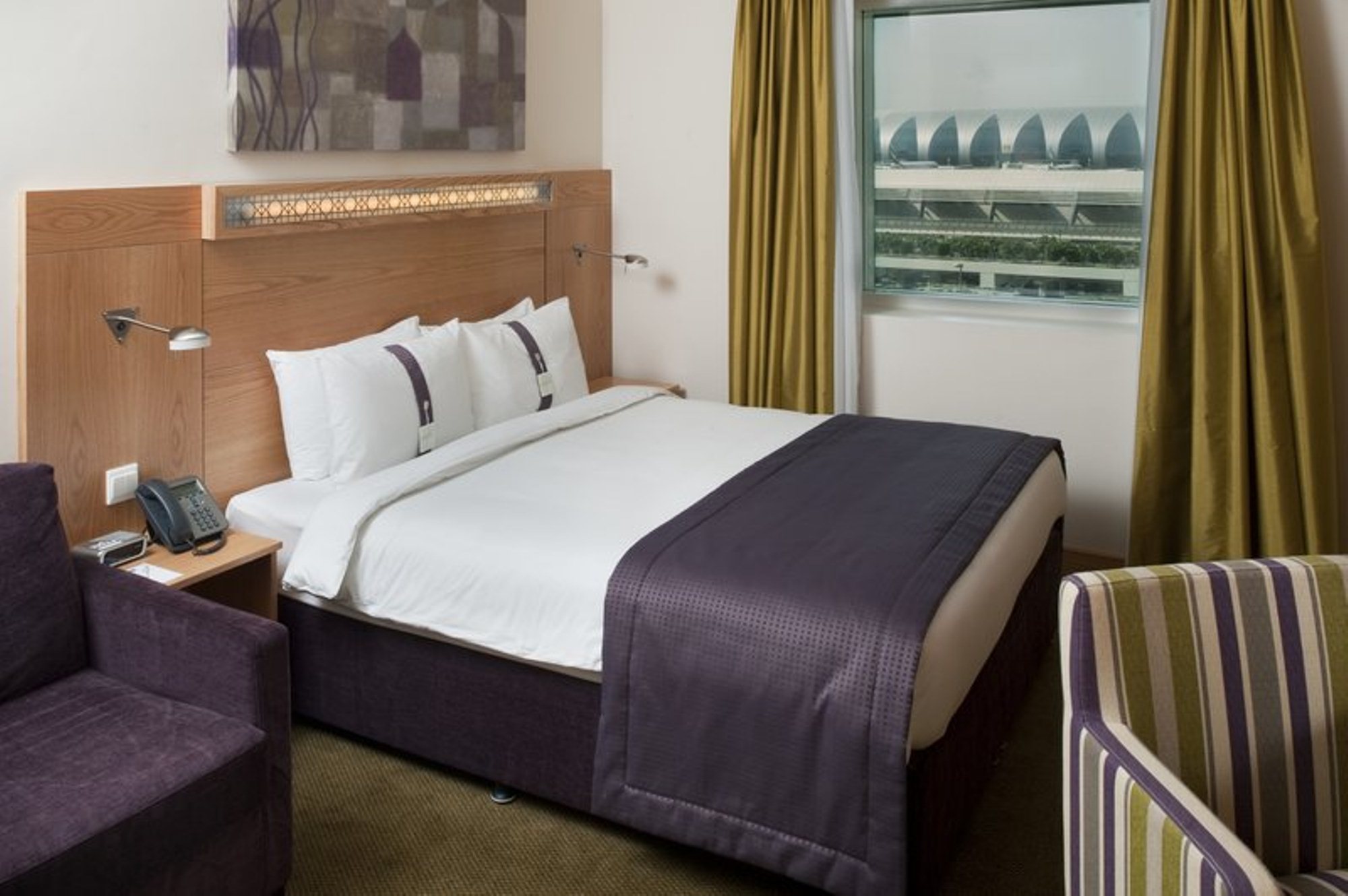 Holiday Inn Express DUBAI AIRPORT by IHG 1