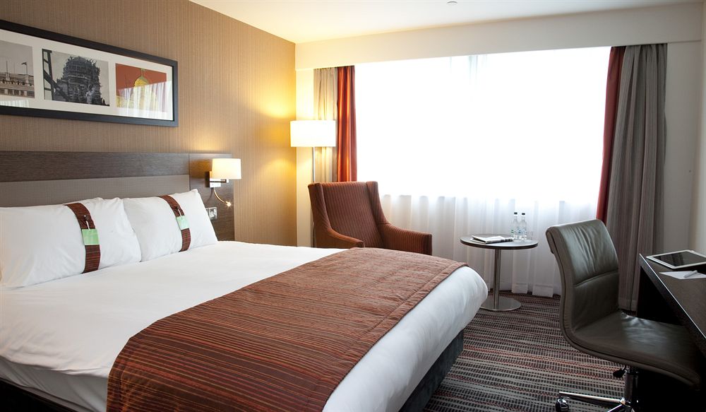Holiday Inn LONDON - WEMBLEY by IHG 1