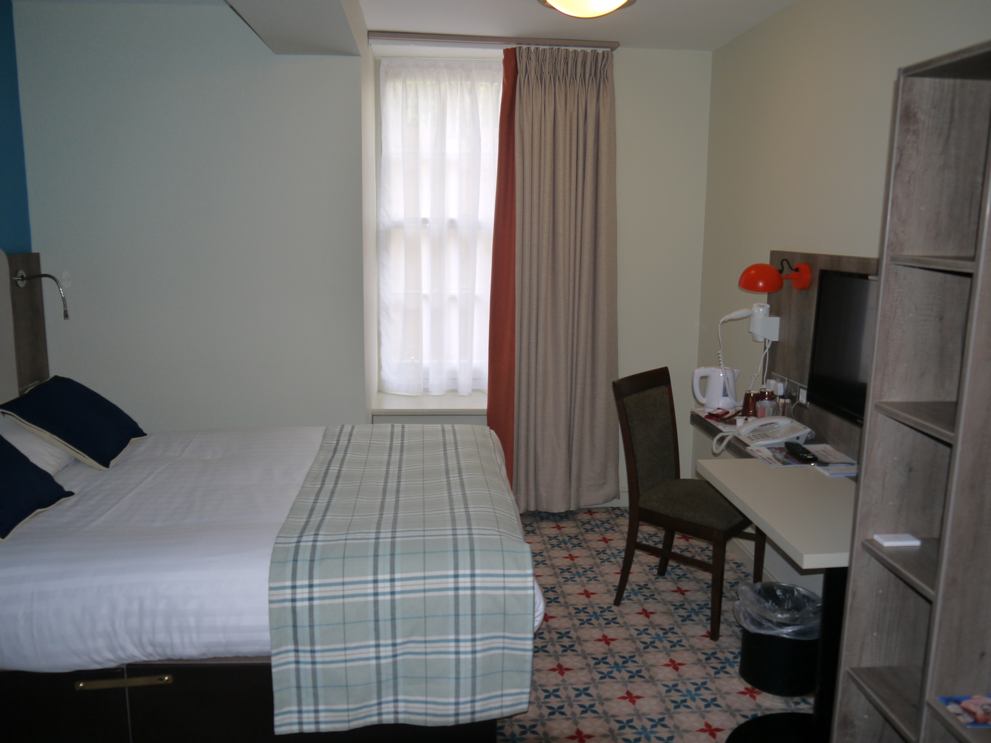 Cairn Hotel & Apartments 2