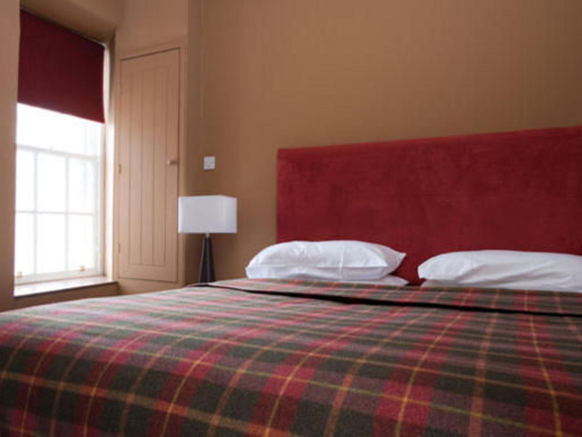 JOIVY Royal Mile Studio in Prime Location 1