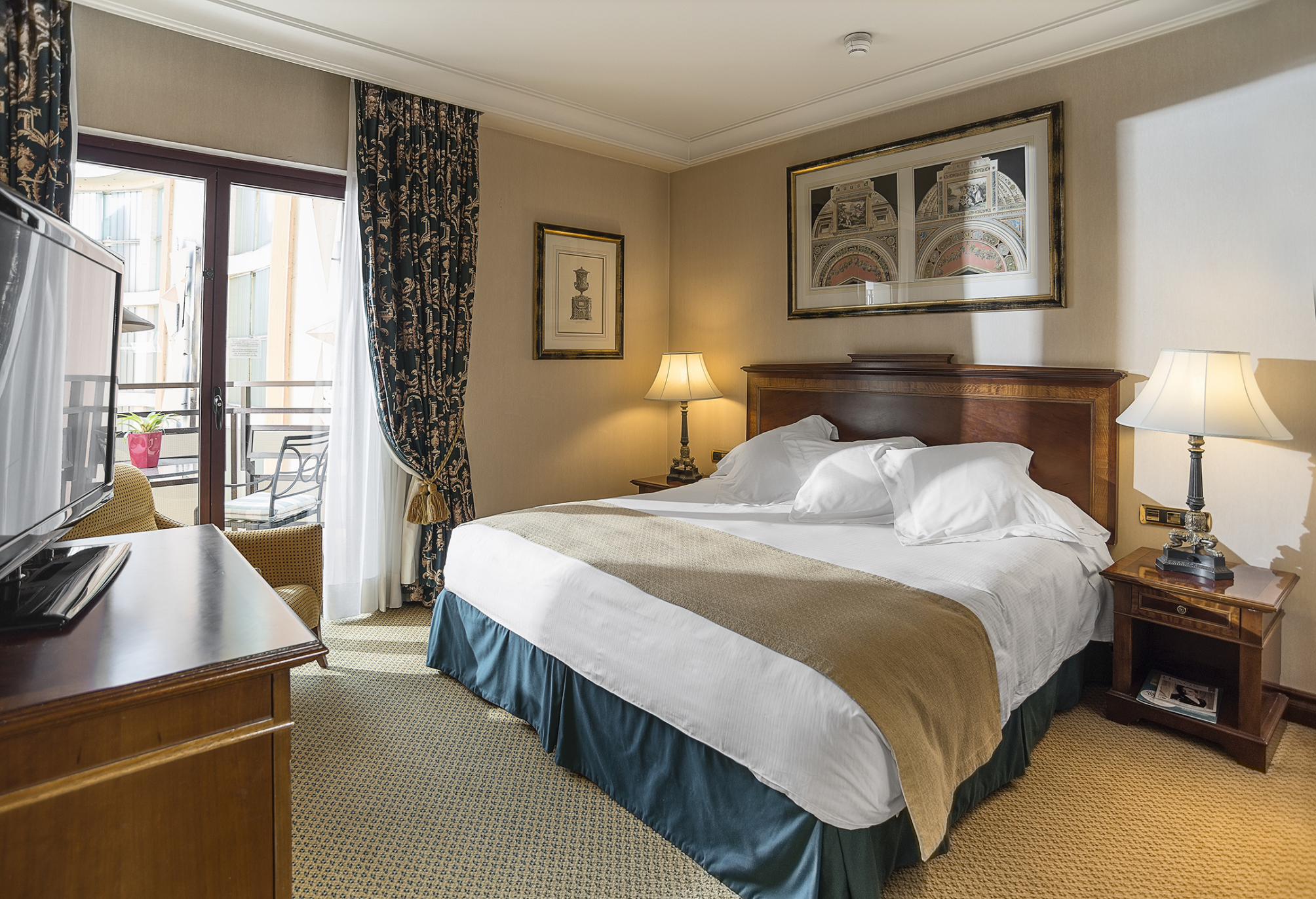 InterContinental Hotels MADRID by IHG 1