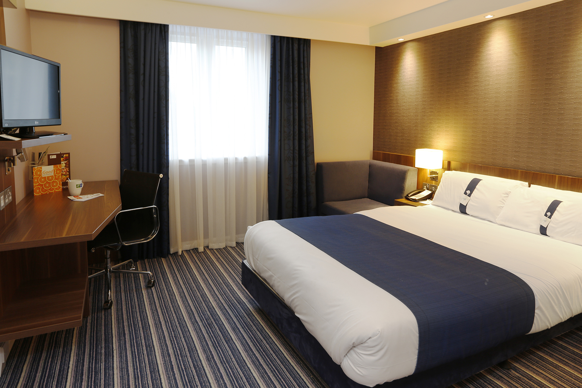 Holiday Inn Express WINDSOR by IHG 1