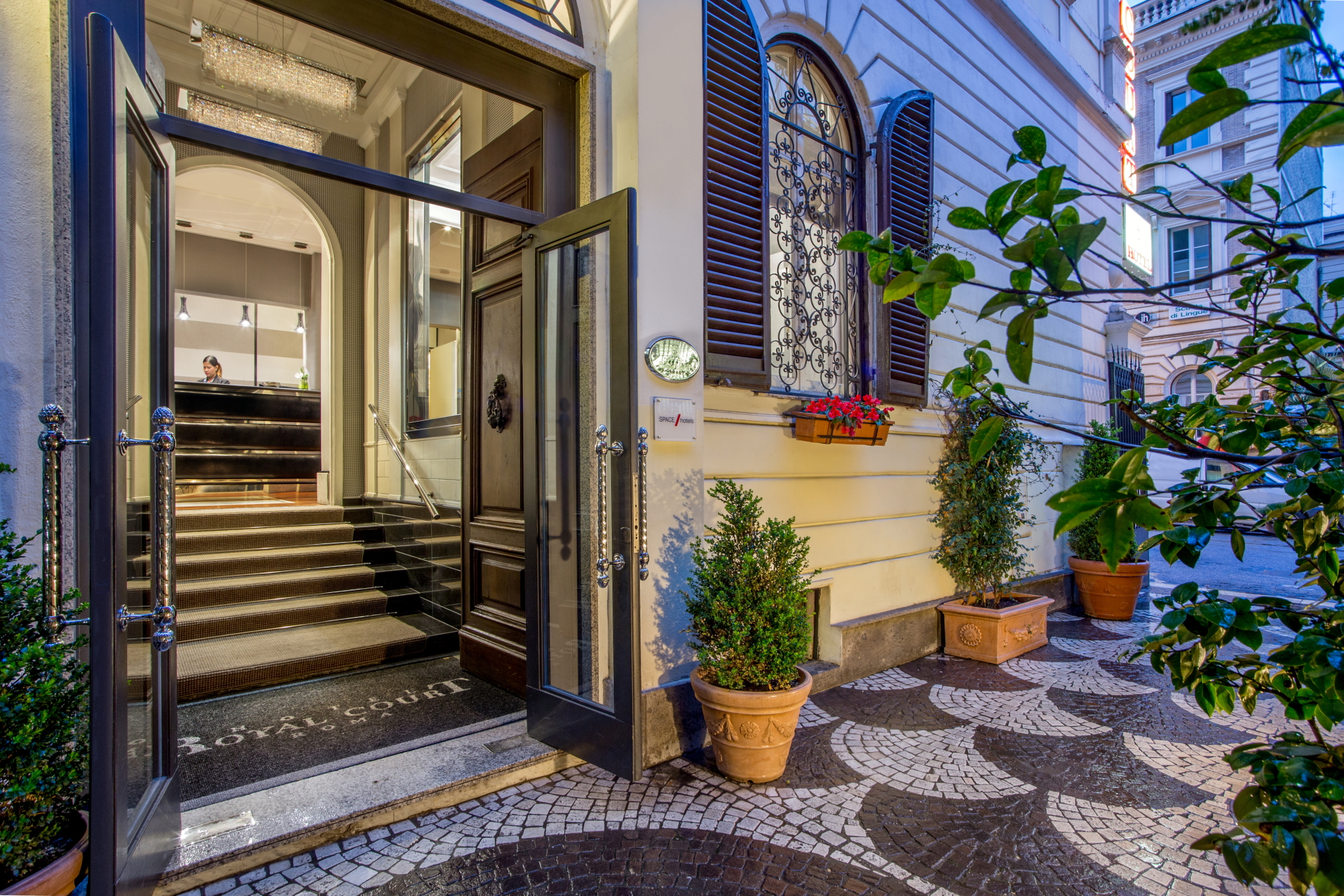 Hotel Royal Court 2