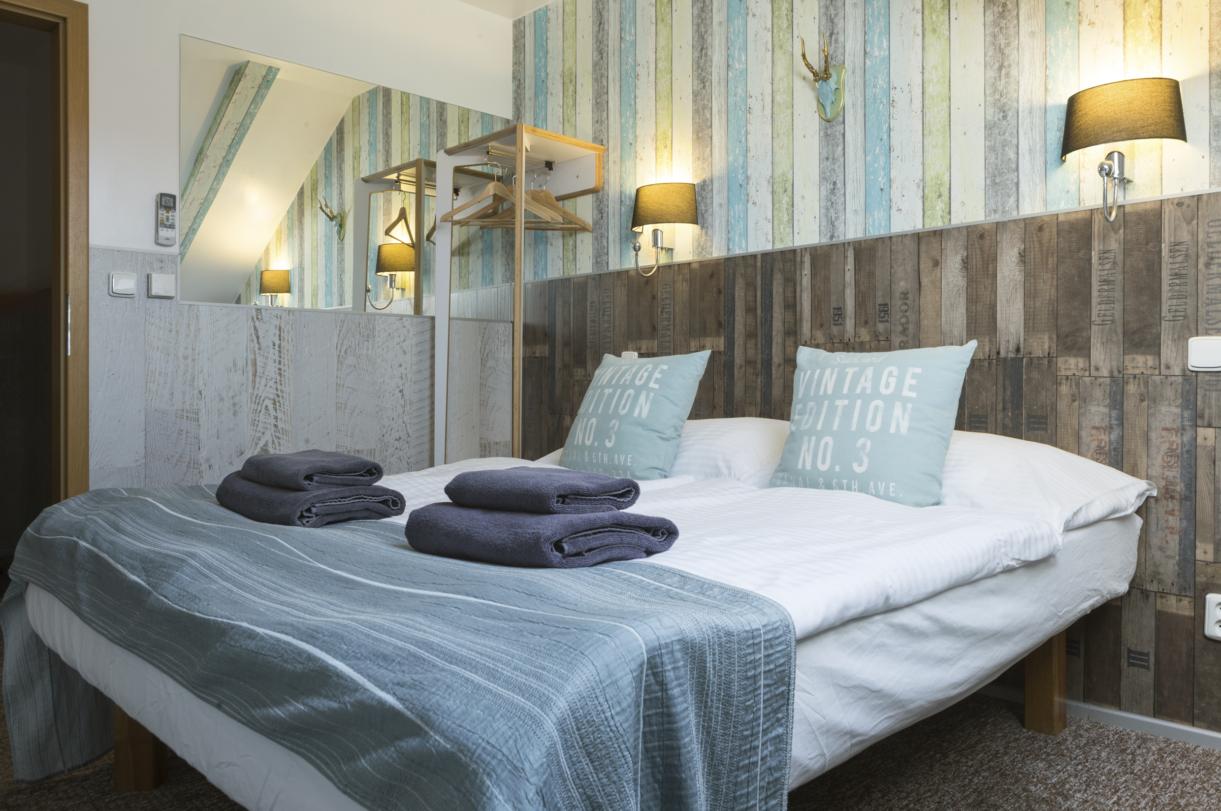 Royal Court Hotel 1