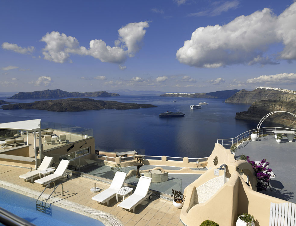 Suites of the Gods Cave Spa Hotel 1
