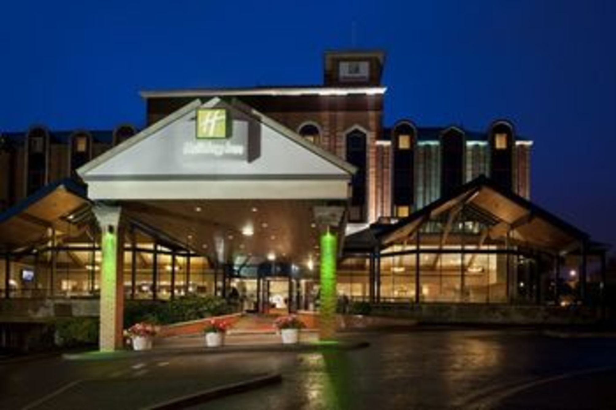 Holiday Inn BOLTON CENTRE by IHG 1